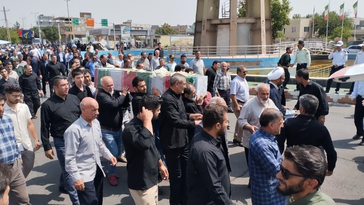 تشییع پیکر  شهید سرافراز حسین حمدی  در شاهیندژ