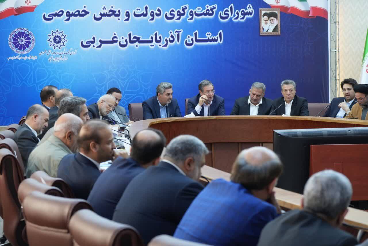تجهیز گمرکات آذربایجان‌غربی ضروری است