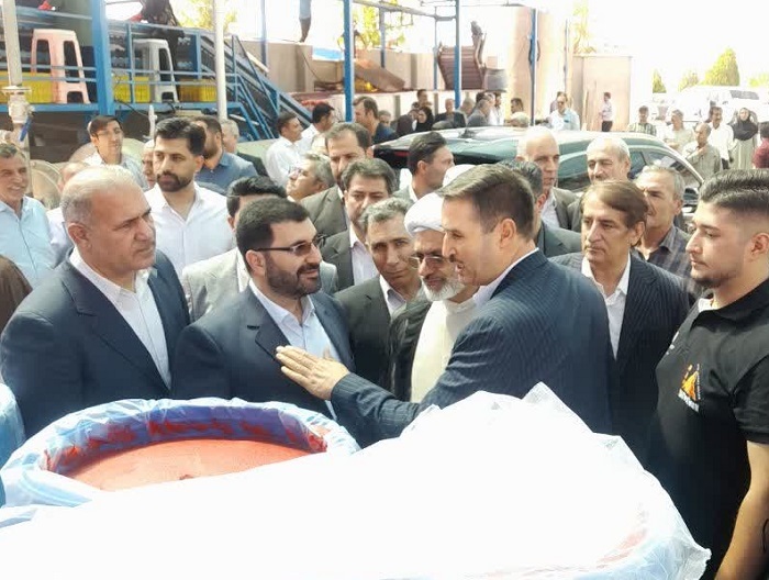 افتتاح کارخانه تولید پوره و کنسانتره خرما و رب در شاهین‌دژ با ظرفیت تولید ۳۰ هزار تن در سال