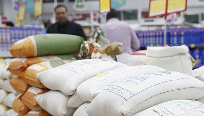 توزیع بیش از ۴۰۰ تن انواع کالا‌های اساسی تنظیم بازاری در بوکان