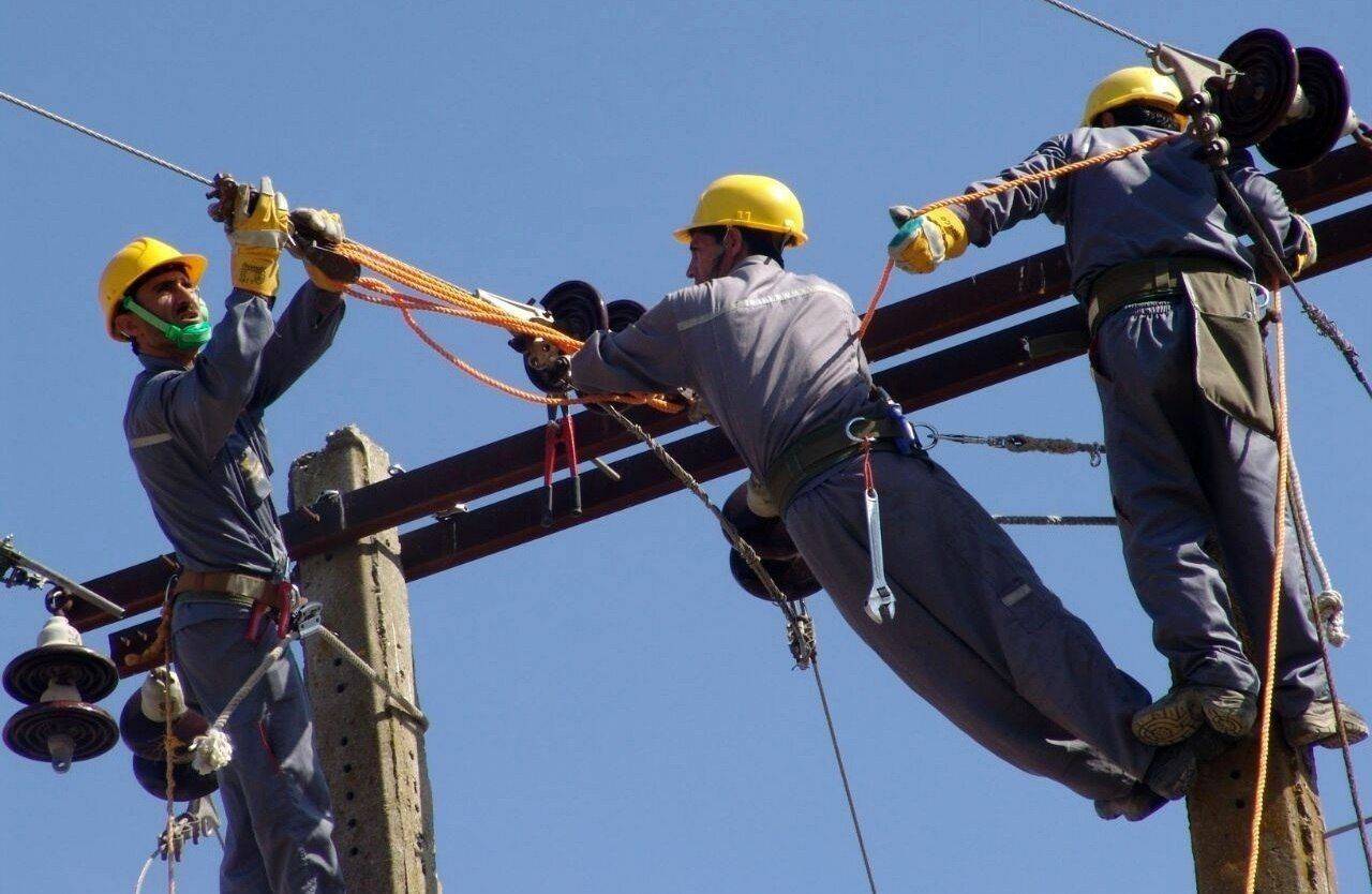 اخذ ۲۷ میلیارد ریال برای رفع حریم شبکه برق در سال ۱۴۰۴ اخذ ۲۷ میلیارد ریال برای رفع حریم شبکه برق در سال ۱۴۰۴