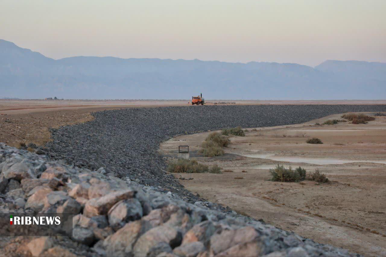 بازدید استاندار خراسان شمالی از بند خاکی عشایر میاندشت 