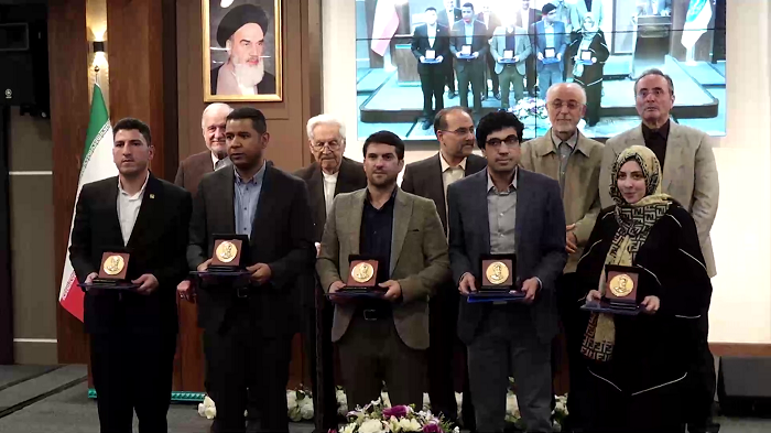 حضور ۲ پژوهشگر زنجانی در میان ۵ برگزیده ملی علوم پایه کشور حضور ۲ پژوهشگر زنجانی در میان ۵ برگزیده ملی علوم پایه کشور