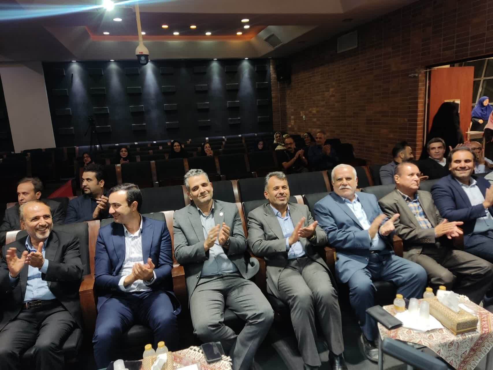 گلریزان مهندسان برای دانشآموزان نیازمند؛ همدلی برای آینده گلریزان مهندسان برای دانشآموزان نیازمند؛ همدلی برای آینده
