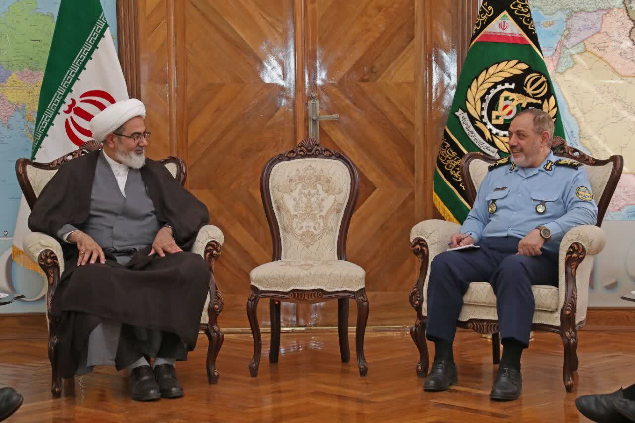 *** دیدار وزیر دفاع با رئیس سازمان قضایی نیروهای مسلح *** دیدار وزیر دفاع با رئیس سازمان قضایی نیروهای مسلح