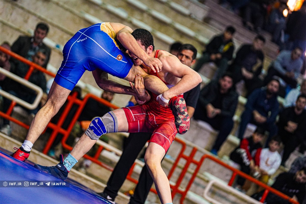 لیگ برتر کشتی آزاد در گروه B؛ پیروزی استقلال جویبار مقابل بانک شهر لیگ برتر کشتی آزاد در گروه B؛ پیروزی استقلال جویبار مقابل بانک شهر