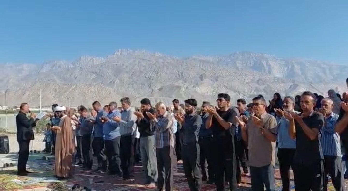 اقامه نماز باران در شهر تخت اقامه نماز باران در شهر تخت