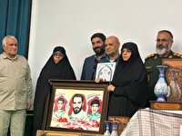 برگزاری مراسم تکریم خانواده‌ شهدای اصناف و بازاریان البرز