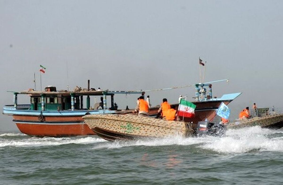 توقیف محموله ۵۰ میلیاردی یخچالهای قاچاق در رودخانه اروند توقیف محموله ۵۰ میلیاردی یخچالهای قاچاق در رودخانه اروند