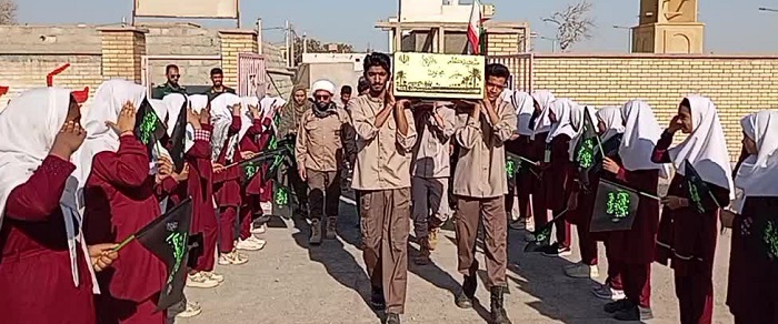 استقبال پرشور دانشآموزان هرمزی از پیکر مطهر شهید گمنام استقبال پرشور دانشآموزان هرمزی از پیکر مطهر شهید گمنام