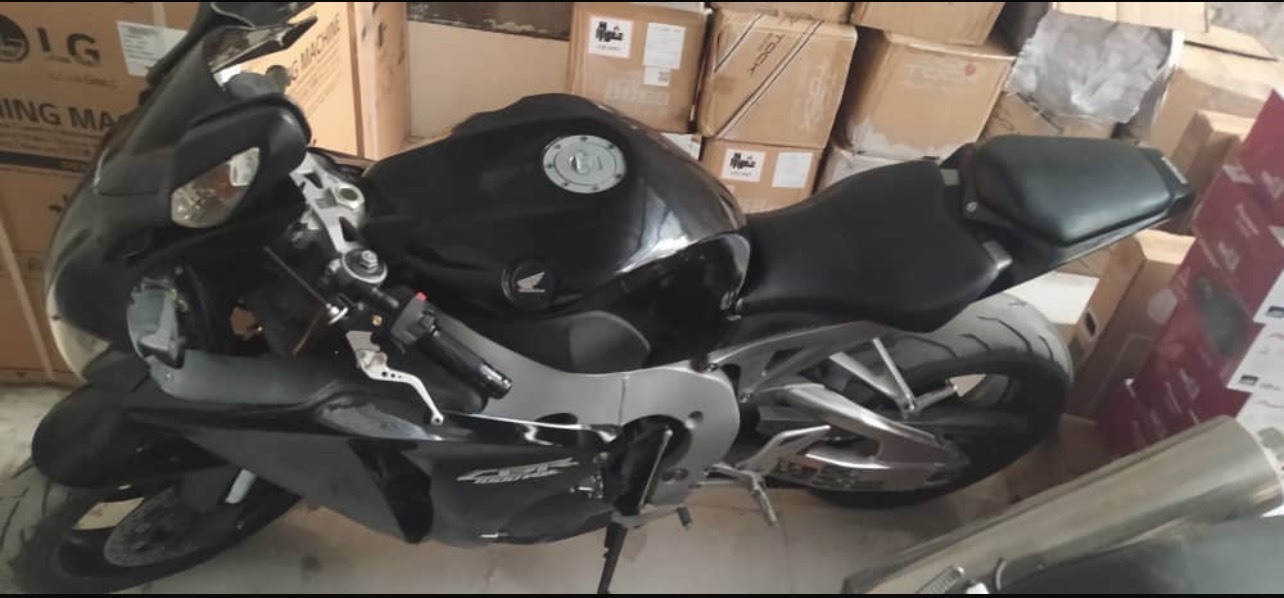 توقیف موتورسیکلت ۱ میلیارد تومانی فاقد مجوز در شهرستان مهر