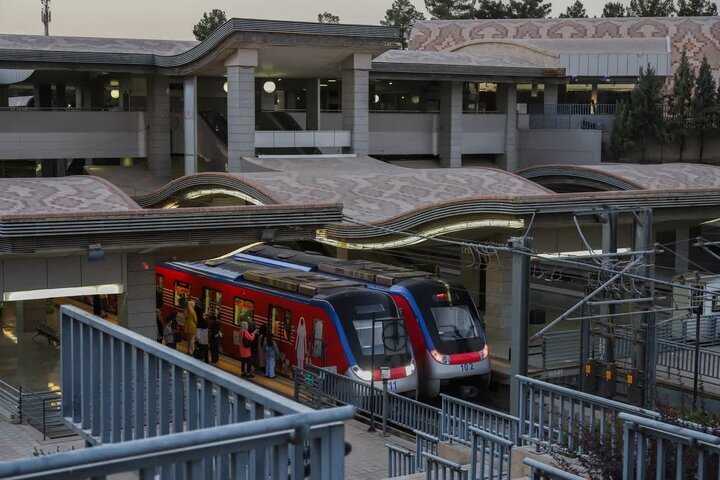 تداوم فعالیت متروی اصفهان برای امروز و فردا