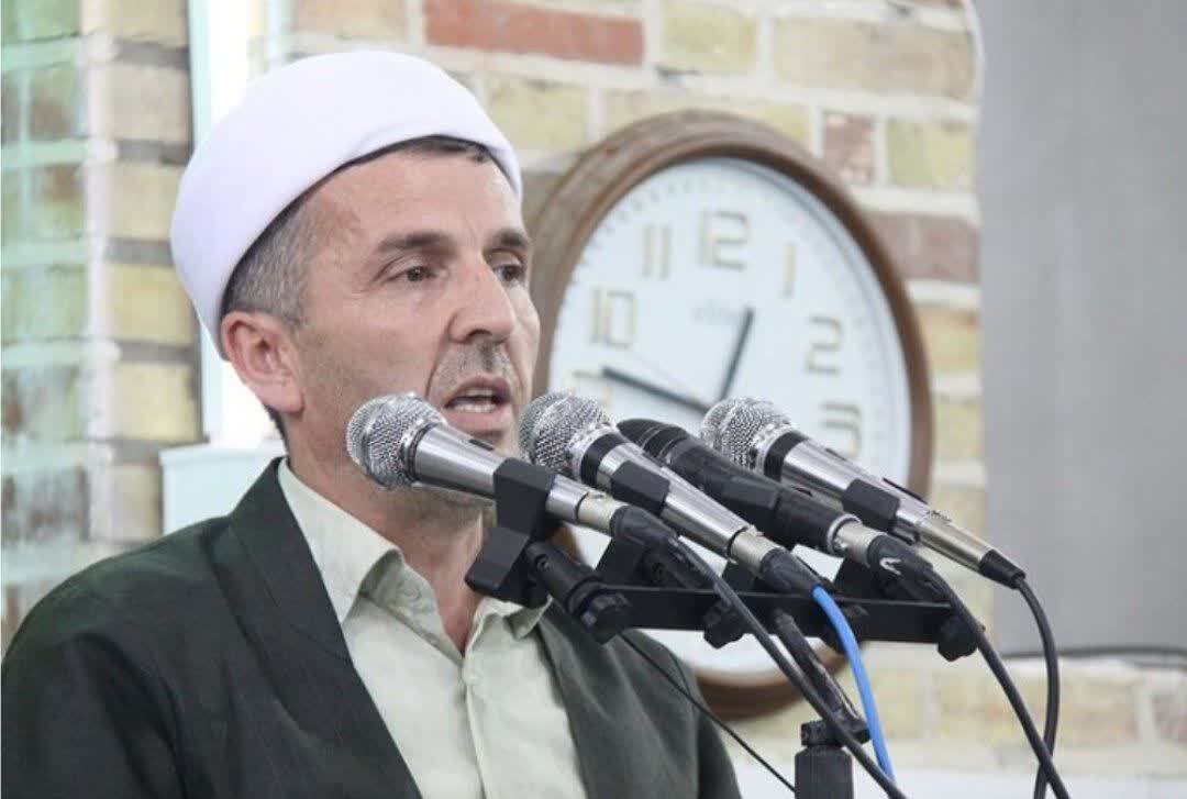 امام جمعه مهاباد: اطاعت از فرامین رهبری جامعه اسلامی را به سرمنزل مقصود میرساند. امام جمعه مهاباد: اطاعت از فرامین رهبری جامعه اسلامی را به سرمنزل مقصود میرساند.