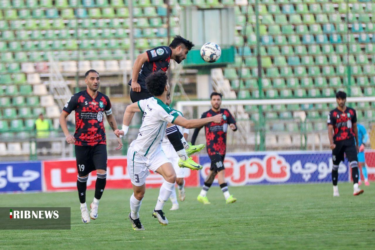 تساوی خیبر خرم آباد مقابل ذوب آهن در اصفهان تساوی خیبر خرم آباد مقابل ذوب آهن در اصفهان