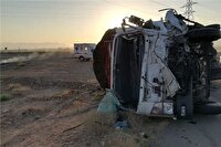 یک فوتی و ۲ مصدوم در پی برخورد کامیون و‌سمند در باشت