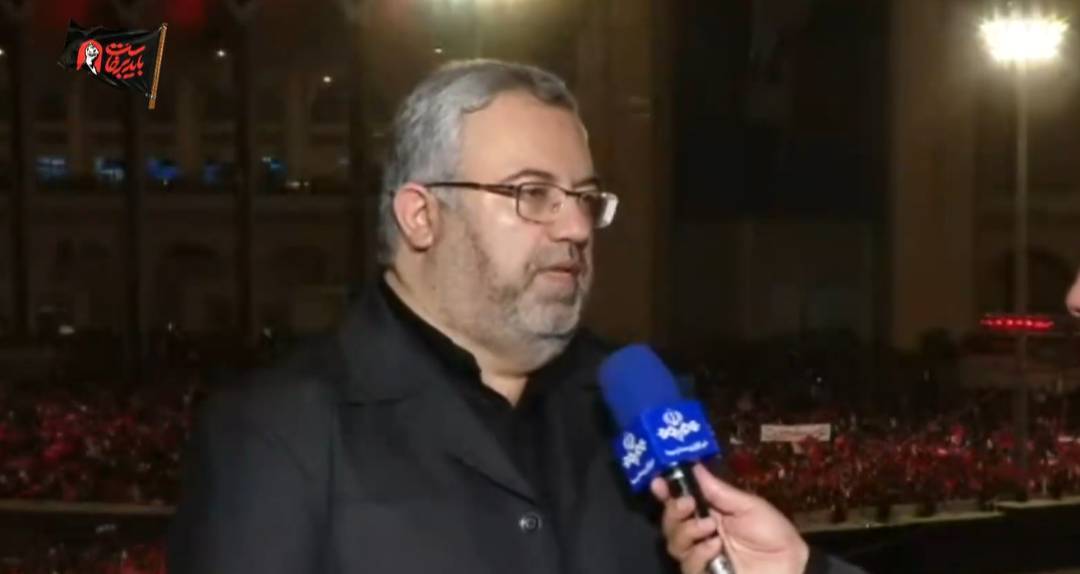 حضور حماسی و خانوادگی مردم در مراسم شب وداع با شهدای خدمت حضور حماسی و خانوادگی مردم در مراسم شب وداع با شهدای خدمت
