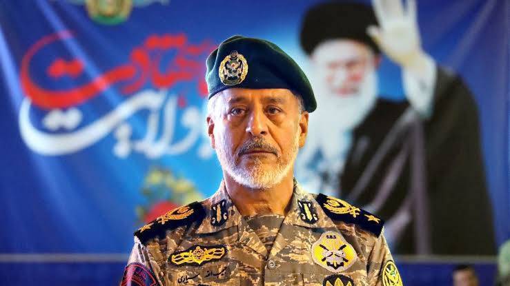 دریادار سیاری: توانمندی ارتش بیشتر از جنگ تحمیلی دوم است دریادار سیاری: توانمندی ارتش بیشتر از جنگ تحمیلی دوم است