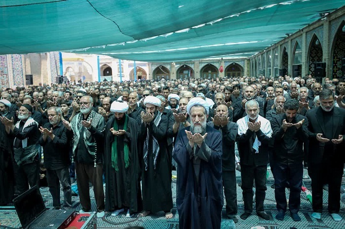اقامه نماز ظهر تاسوعا در قزوین اقامه نماز ظهر تاسوعا در قزوین