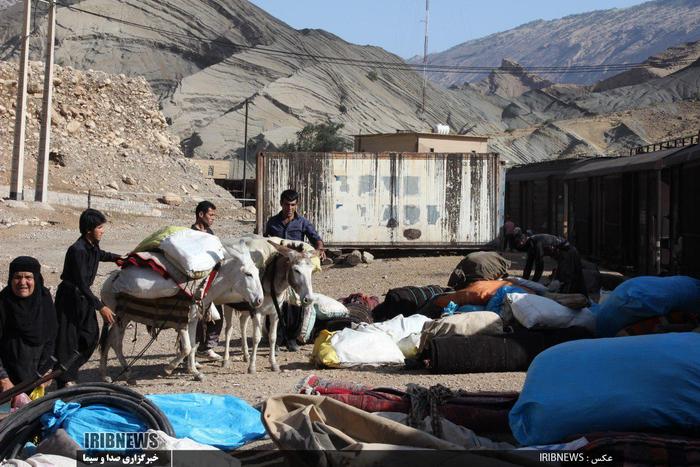 کوچ بهاره عشایر شرق لرستان به سمت مناطق ییلاقی استان 