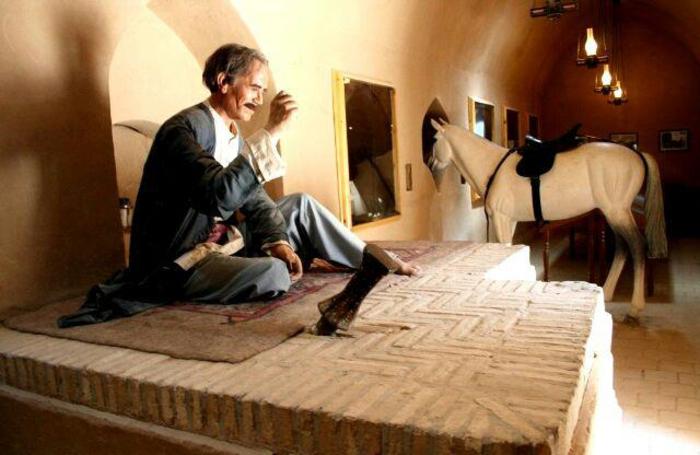 چاپارخانه میبد 