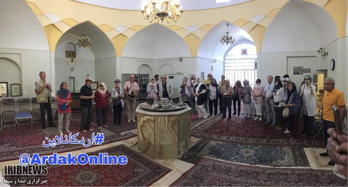 بازدید گردشگران خارجی از بافت تاریخی اردکان 