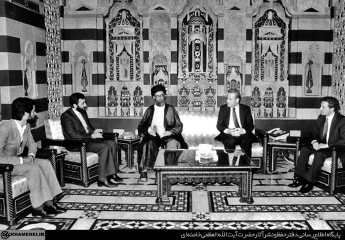 مذاکرات رسمی حضرت آیت‌الله خامنه‌ای و مرحوم حافظ اسد